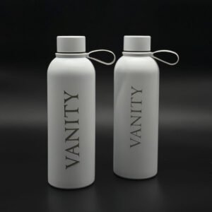 Zwei Vanity Aura Trinkflaschen